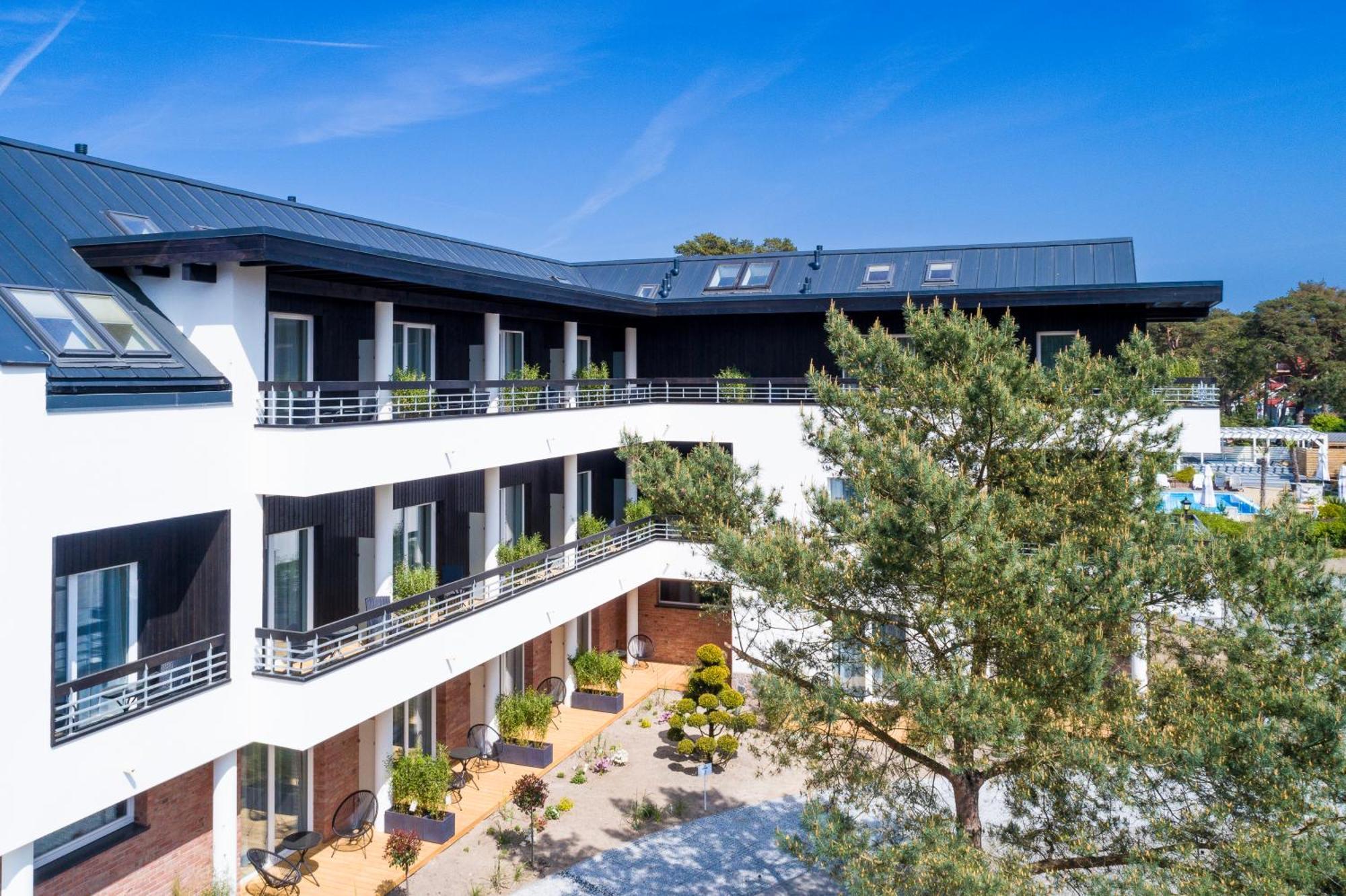 Apartamenty Przy Plazy Z Basenem Z Podgrzewana Woda I Mini Spa - Osrodek Kolonijno-Wczasowy Mewa Niechorze Exterior foto
