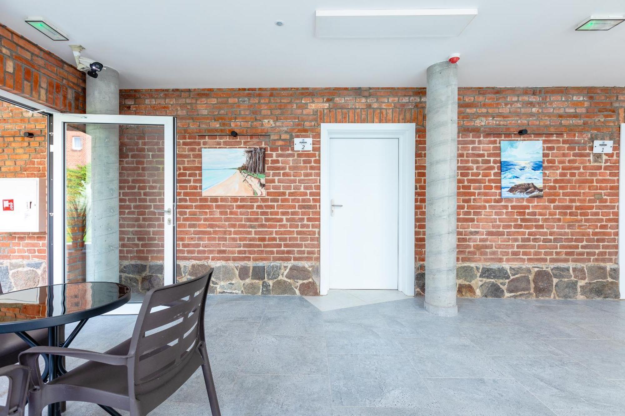 Apartamenty Przy Plazy Z Basenem Z Podgrzewana Woda I Mini Spa - Osrodek Kolonijno-Wczasowy Mewa Niechorze Exterior foto