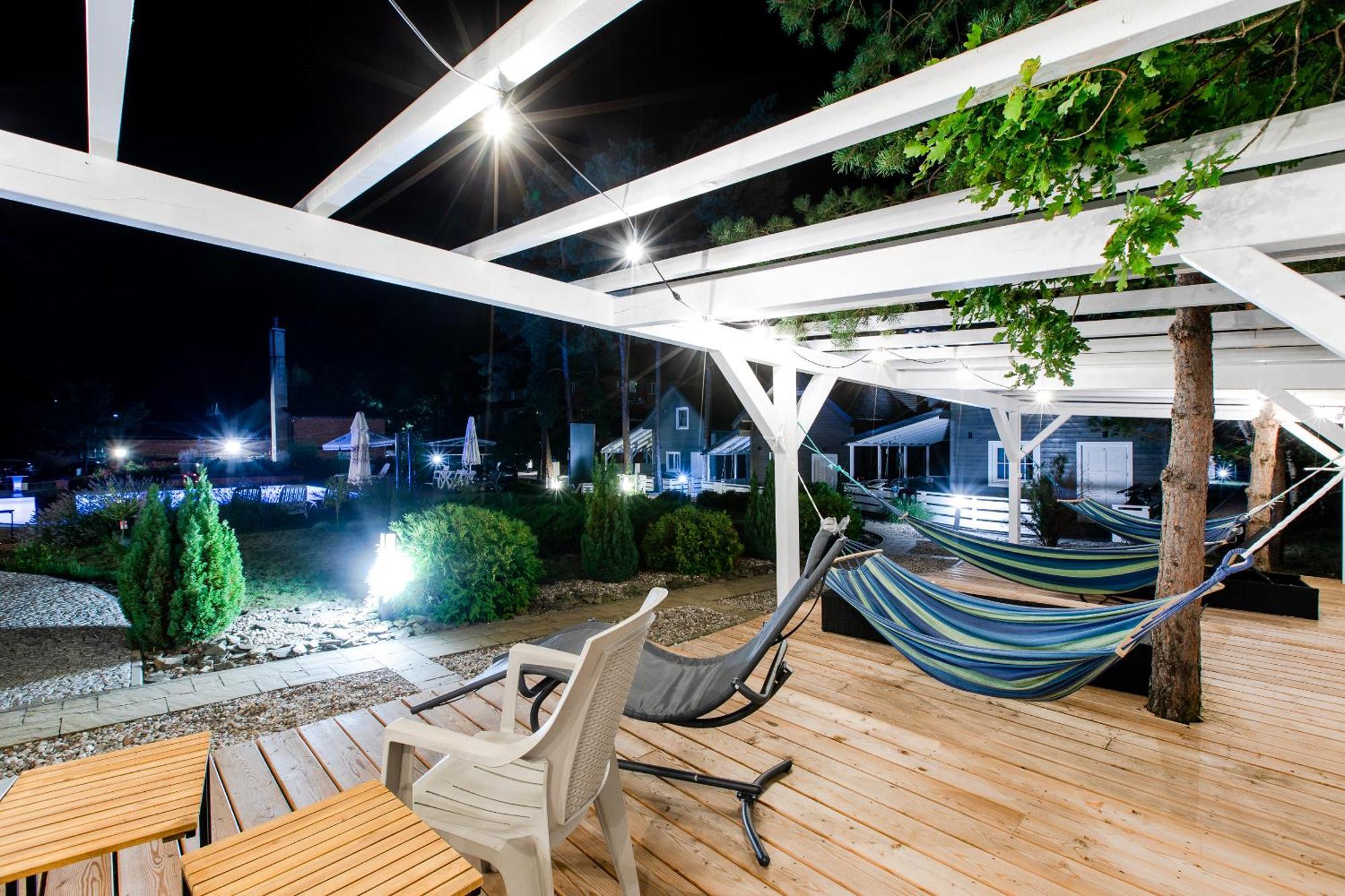 Apartamenty Przy Plazy Z Basenem Z Podgrzewana Woda I Mini Spa - Osrodek Kolonijno-Wczasowy Mewa Niechorze Exterior foto