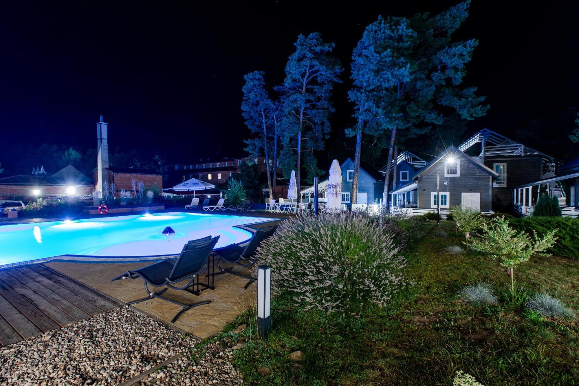 Apartamenty Przy Plazy Z Basenem Z Podgrzewana Woda I Mini Spa - Osrodek Kolonijno-Wczasowy Mewa Niechorze Exterior foto