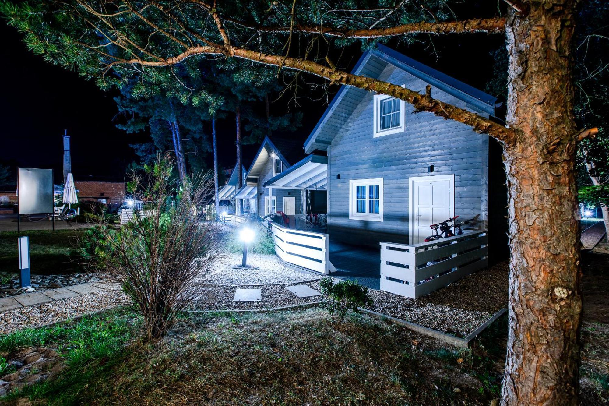 Apartamenty Przy Plazy Z Basenem Z Podgrzewana Woda I Mini Spa - Osrodek Kolonijno-Wczasowy Mewa Niechorze Exterior foto